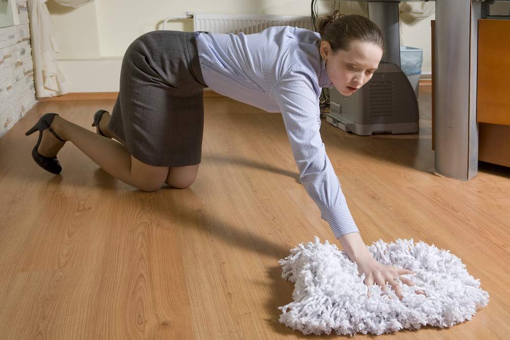 pic of wrong person doing the cleaning